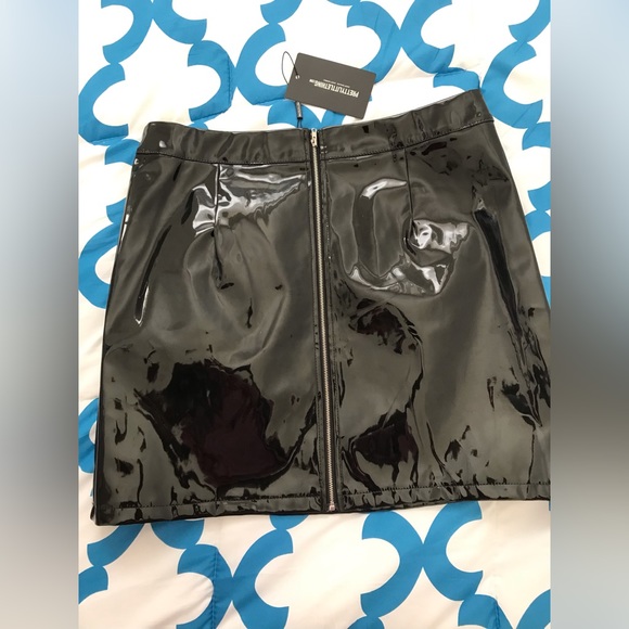 Black Faux Letter Mini Skirt With Front Zipper Elasticated Waist and flared hem - Picture 4 of 4